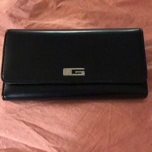 Guess trifold wallet